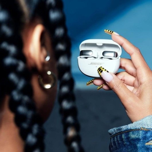 Auriculares Bose Ultra Open sem fios Bluetooth para chamadas e música brancos