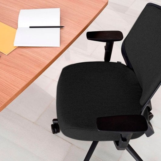 Chaise ergonomique Actiu Efit 10 dossier haut tissu noir, base polyamide, accoudoirs 2D