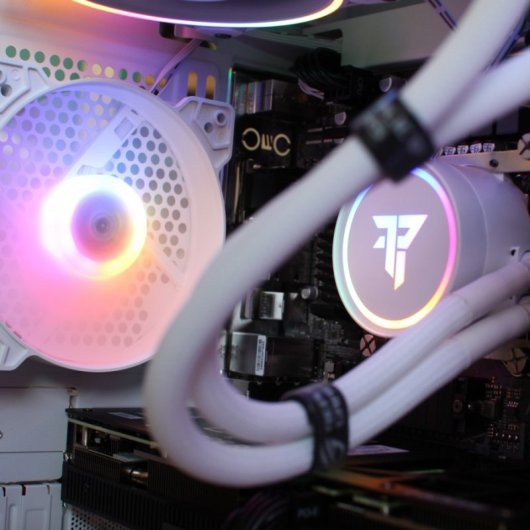 PCM Alpine AMD Ryzen 5 7600X/32GB/1TB SSD/RTX 4060 Ti
