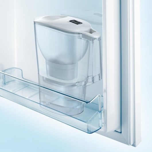 BRITA Aluna Carafe à Eau 2,4 L avec Filtre et 1 Filtre - Blanc