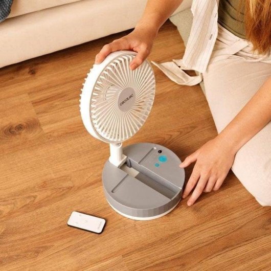 Ventoinha Portátil Cecotec EnergySilence 800 FoldAir 5 Pás 20cm 3 Velocidades Comando Bateria