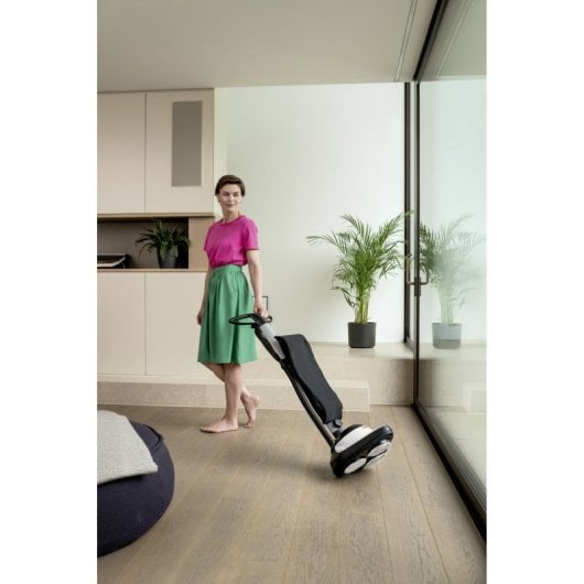 Kärcher FP 303 Aspiradora y Enceradora de Suelos 600W 4L