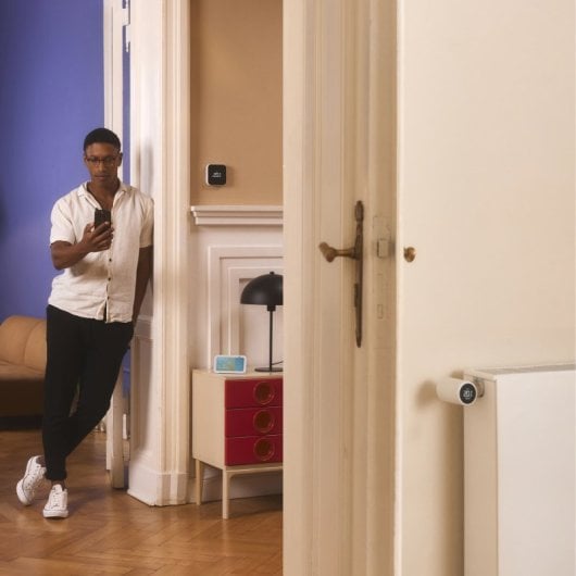Tado X Termostato Inteligente Cableado Negro
