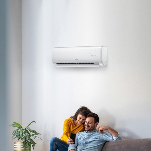 Ferroli Giada S 12 Climatizzatore Split 1x1 WiFi con Pompa di Calore 2894 Frigorías