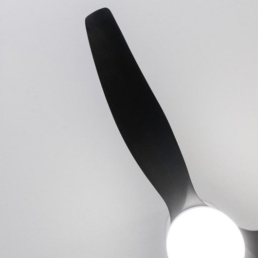 Ventilatore a soffitto Cecotec EnergySilence Aero 5600 Aqua WiFi 40W LED 132cm Nero Bianco