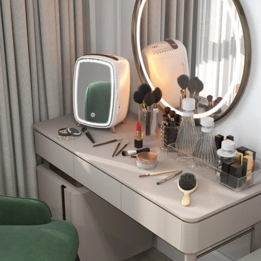Homcom Nevera para Cosméticos Pequeña 6L Puerta con Espejo y Luces LED Blanca