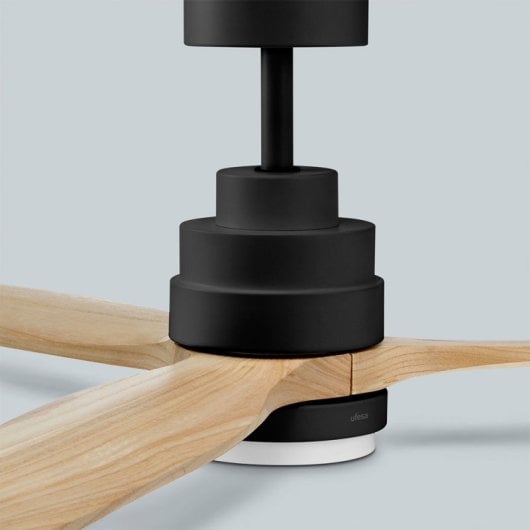 Ufesa Nepal Deckenventilator mit Licht und Fernbedienung, 132 cm, 40 W, Schwarz/Holz