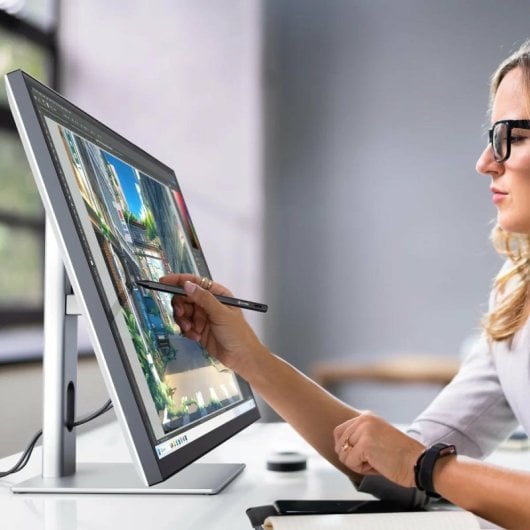 Alogic Clarity Max Touch 32" LED IPS UltraHD 4K USB-C Touch