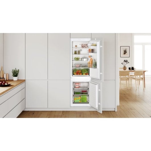 Frigo-congelatore Bosch Serie 2 KIN86NSE0 Integrato 260 LE Bianco
