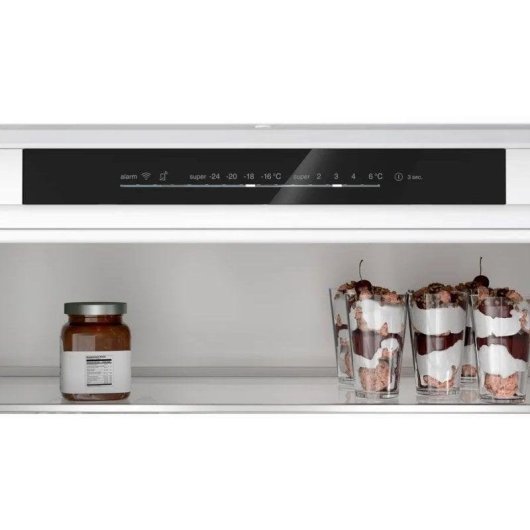 Frigorífico Combi Bosch KBN96VSE0 No Frost 193cm 383L E Branco