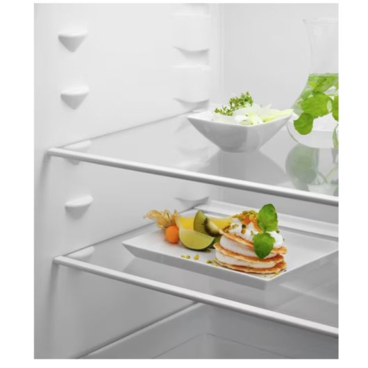 Electrolux ENG7TE18S frigorifero e congelatore Integrato 256 LE Bianco