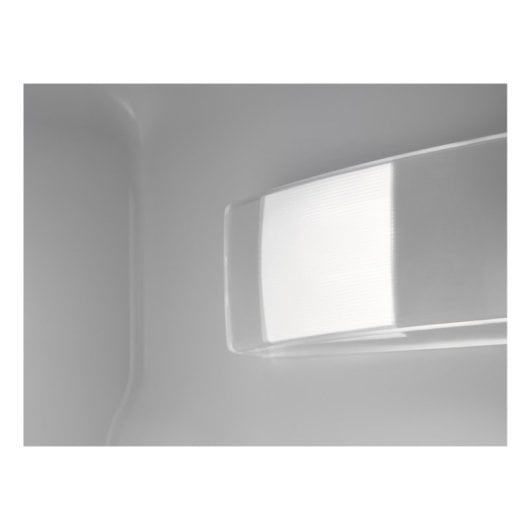 Electrolux Serie 600 TwinTech ENT6NE18S Frigorífico Combinado Encastrável E