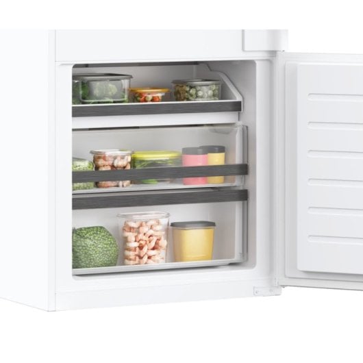 Haier Serie 6 2D HBW5719E Frigorífico Combi Integrable E