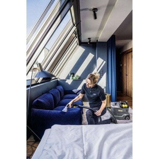 Aspiradora de Tapicerias Karcher Puzzi 8/1 1,2 kW Con Cable Grau Gelb