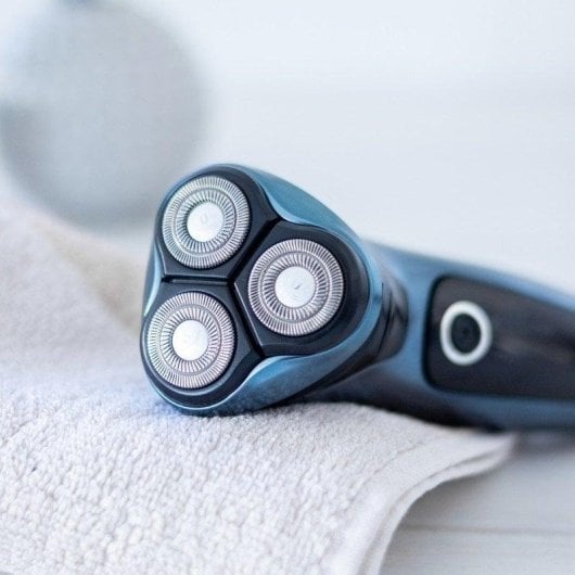 Ufesa AR3050 Afeitadora de Rotación Negra/Azul