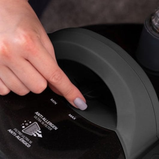 Ufesa Antek Aspiradora de Suelo 900 W 3.5L Negra