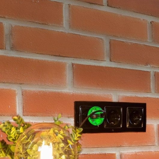 Tomada Inteligente Shelly Plug S Wi-Fi Controle por voz e Estatísticas de consumo