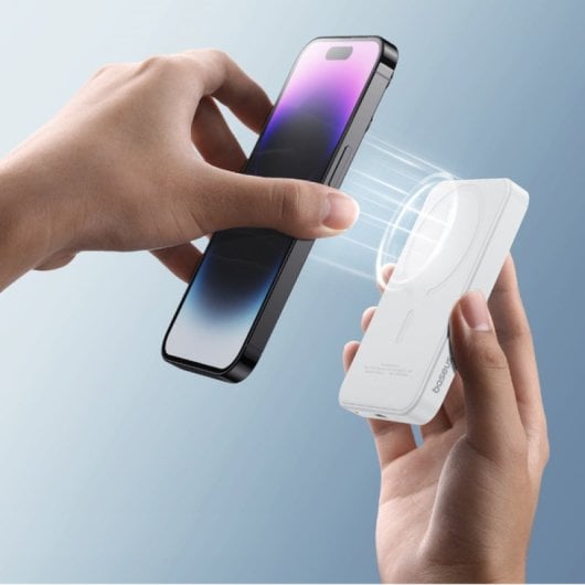 Baseus Powerbank 5000mAh mit MagSafe Wireless Charging 20W Weiß + USB-C auf USB-C Kabel 30cm Weiß