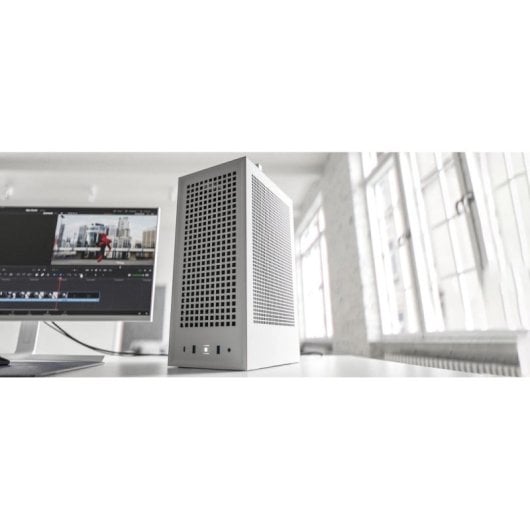 Hyte Revolt 3 SFF USB 3.2 Blanco