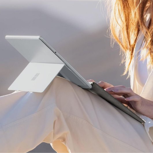 Microsoft Teclado para Surface Pro con Almacenamiento de Lápiz Español QWERTY Duna