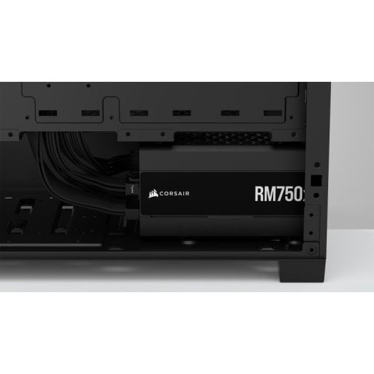 Corsair RMx Series RM750x PCIe 5.1 ATX 3.1 750W 80 Plus Gold Modular