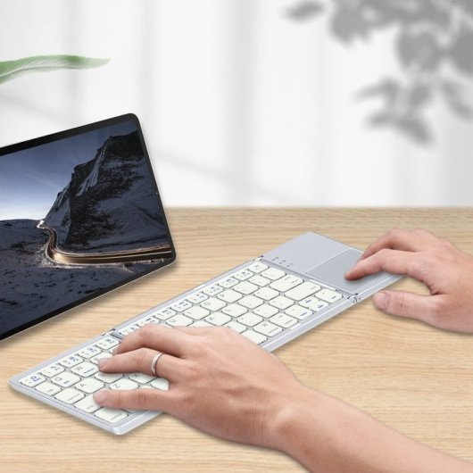 Kinsi B03 Teclado Bluetooth Tríptico Plegable Delgado Plata Qwerty USA