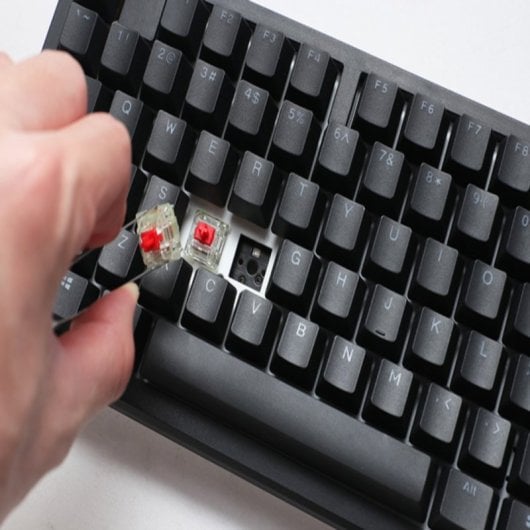 Ducky Zero 6108 100% Teclado Mecânico Blue Classic Black RGB (PT)