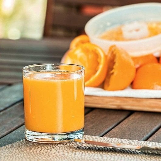 Exprimidor Eléctrico Comelec EX1008 30W 1,2L Blanco/Rojo