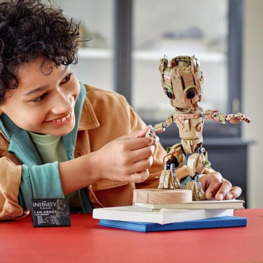 Kit de construcción LEGO® Marvel 76217 Yo Soy Groot (476 piezas)