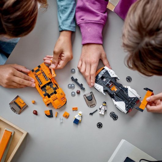 LEGO® Speed ​​Champions 76918 McLaren Solus GT und McLaren F1 LM (581 Teile)