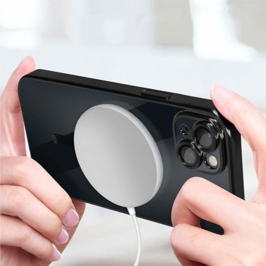 Cool Funda Magnética Transparente con Borde Negro para iPhone 16