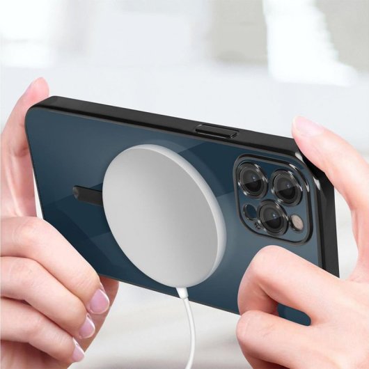 Cool Funda Magnética Transparente con Borde Plata para iPhone 16