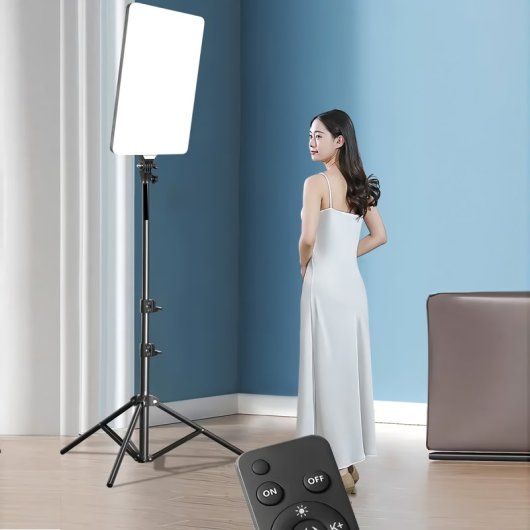 Klack Luz LED para Fotografía Y Vídeo con Mando Y Trípode de 2.1m 50W Negro
