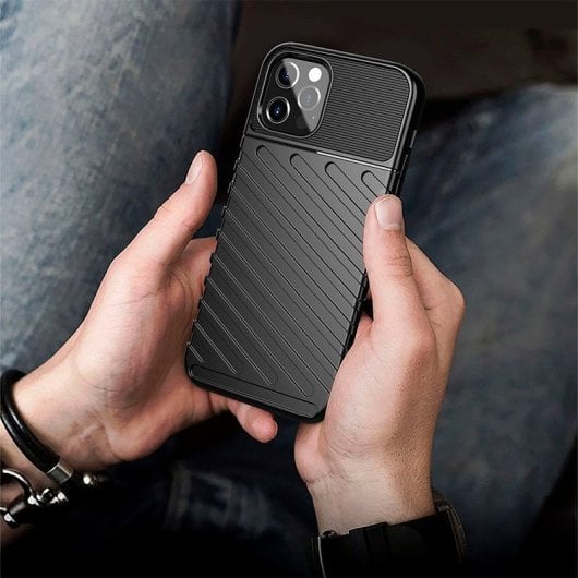 Coole iPhone 16 Pro Max Hülle Thunder Black