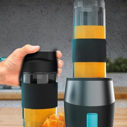 Cecotec Power Titanium 900 ProGo Batidora de Smoothies con 2 Vasos Portátiles 570ml 900W