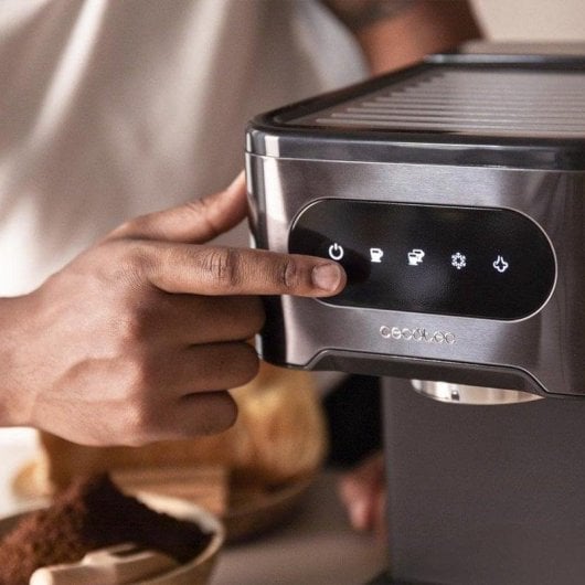 Cafetera Expresso Cecotec Power Espresso 20 ColdBrew 1,5L 20 bares con pantalla táctil y vaporizador