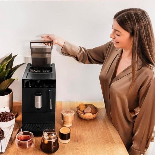 Cecotec Cremmaet Compact Steam Cafetera Superautomática Compacta con Molinillo 19 Bares Negra