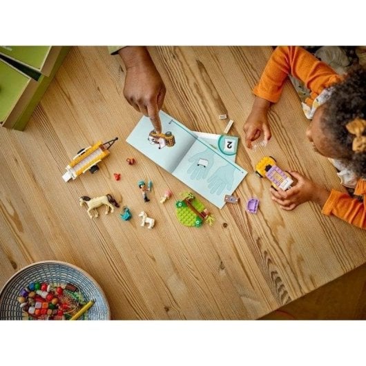 LEGO Friends Rimorchio per Cavalli e Pony 105 pezzi
