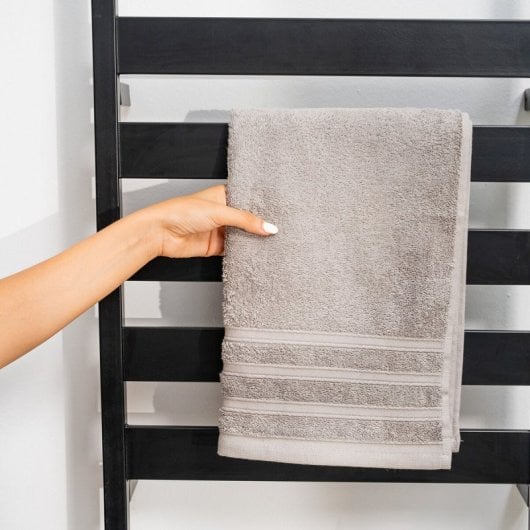 Porte-serviettes électrique Innovagoods Towarall sur pied ou mural 10 barres