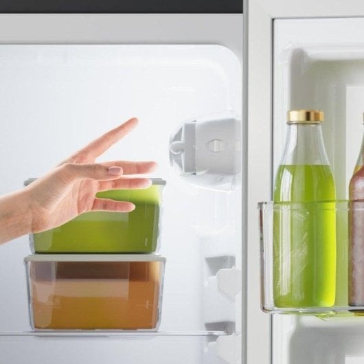 Frigorífico Combi Cecotec Bolero CoolMarket Combi 117 DF Black E Defrost 114cm 117L E Preto