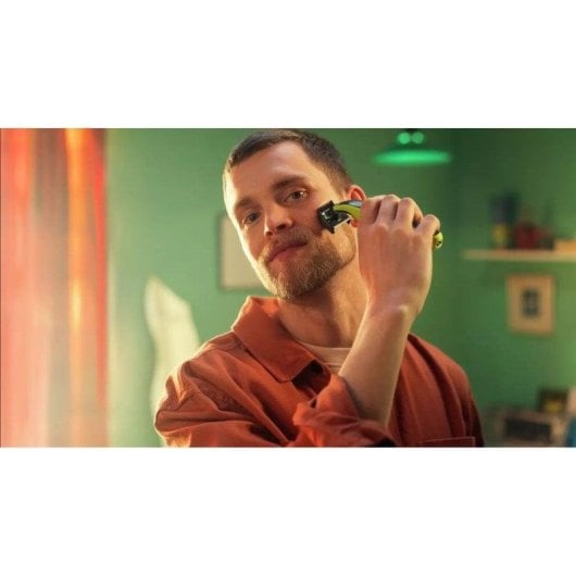 Afeitadora Philips OneBlade 360 QP2734/31 recarregável cabeça 360 lavável