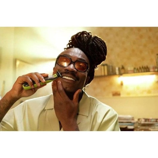 Afeitadora Philips OneBlade 360 QP2734/31 recarregável cabeça 360 lavável