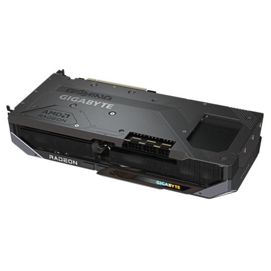 GIGABYTE Radeon RX 9070 XT GAMING OC 16G AMD