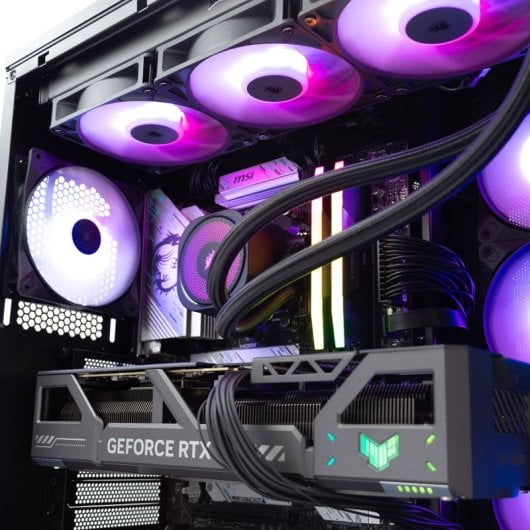 PcCom Ultimate Ryzen 7 9800X3D / 64GB / 4TB M.2 / RTX 5090 + Windows 11 Pro