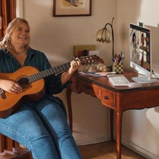 HP All-in-One 27-cr0069ns Intel Core i5-1335U 16GB 512GB SSD Iris Xe FreeDOS Wi-Fi 6