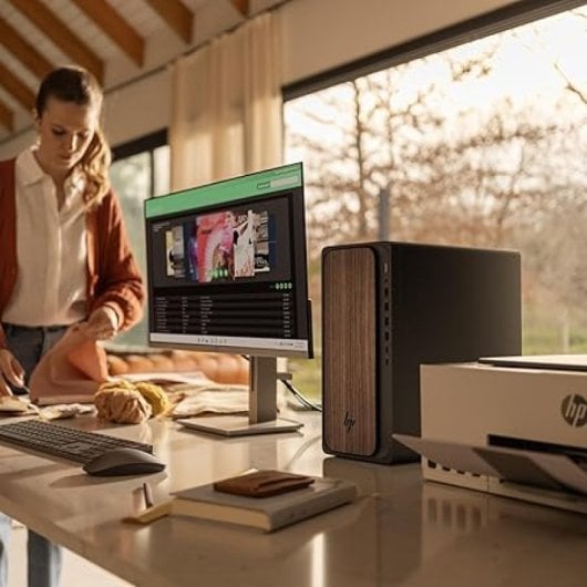 HP OmniDesk Desktop AI M03-0004ns PC Intel Core Ultra 7 265/32GB/1TB SSD