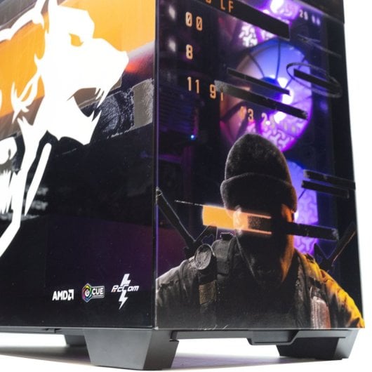 PcCom iCUE AMD Ryzen 7 7800X3D / 32GB / 2TB SSD / RX 9070