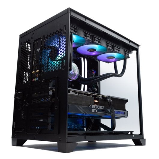 PcCom Ultimate Ryzen 7 7800X3D / 32GB / 2TB SSD / RTX 5080