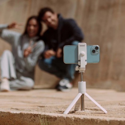 Klack Trípode Fotográfico para Smartphones con Diseño Extensible y Disparador Remoto