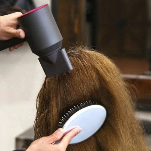 Secador de Cabelo Iónico Profissional Klack High Speed Hairdresser 1600W 3 Velocidades com Acessórios Preto